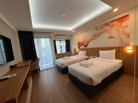 ห้องคู่วิวเมืองพร้อม 2 เตียงเดี่ยวและระเบียง