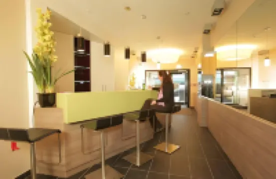 โรงแรมเดมาสซิตี้