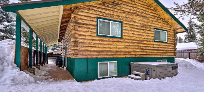 Mccall Retreat w/ Hot Tub - 1/2 Mi to Downtown! Hotels in McCall