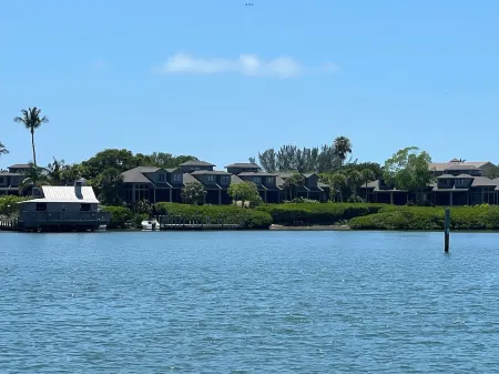 New! Modern 3 Bed Townhome on North Captiva Island w/Beachfront views