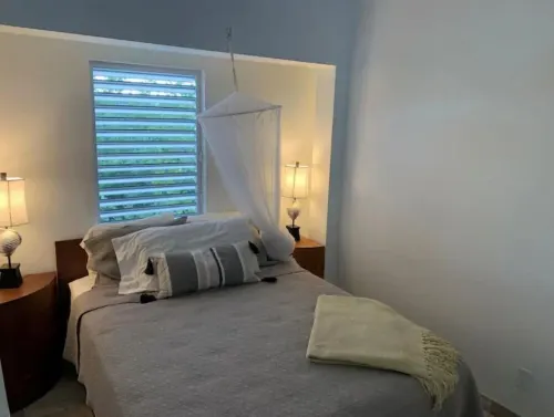 Breezy, eco-friendly, with pool and lagoon view
