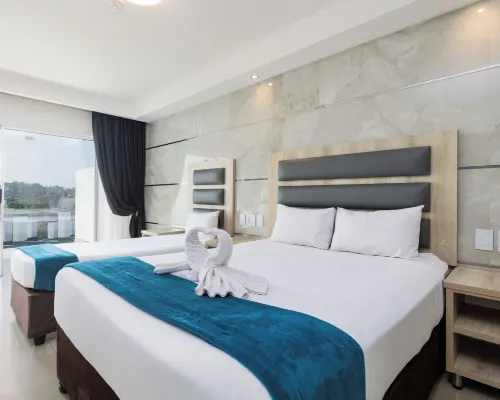 Bayside Taj Hotel Hotels in Hibiscus Coast Municipality