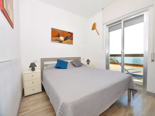 Apartment in Roses with Sea & Mountain Views