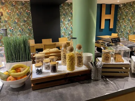 Brit Hotel Reims Croix Blandin