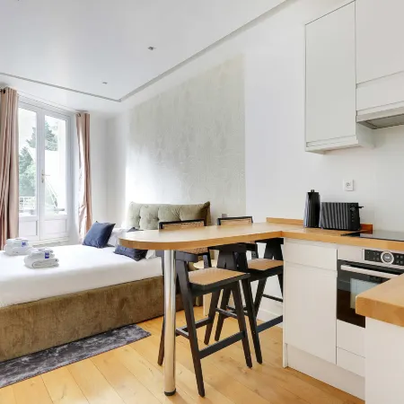 Cosy & chic studio - 2P - Levallois Отели рядом с достопримечательностью «Парк Планшет»
