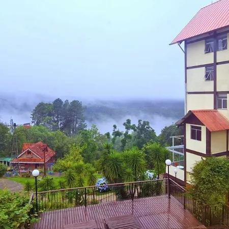 Sky Valle Hotel