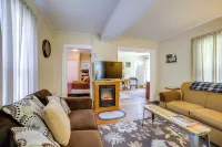 Fire Pit, BBQ & Yard: Family Home in Adrian - badewanne