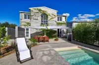 Charming Villa with Pool - Pools