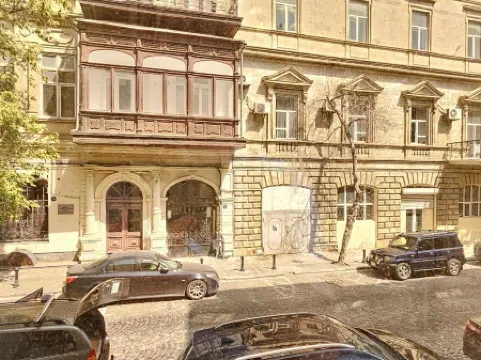 Hotel & Bistro Отели рядом с достопримечательностью «Бакинский бульвар»