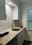 Modern 3 bedroom in the center of it all!!