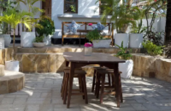 Barabara House Hotels in 