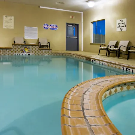 Holiday Inn Express & Suites SWEETWATER by IHG