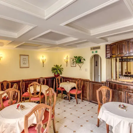 Hotel Cinquantatre Отели рядом с достопримечательностью «Виа Венето»