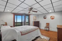 The Reinerheim Cabin Centrally Located and Close to Lake Pactola