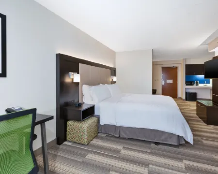 Holiday Inn Express & Suites BLACKSBURG - UNIVERSITY AREA by IHG Hotels in Blacksburg