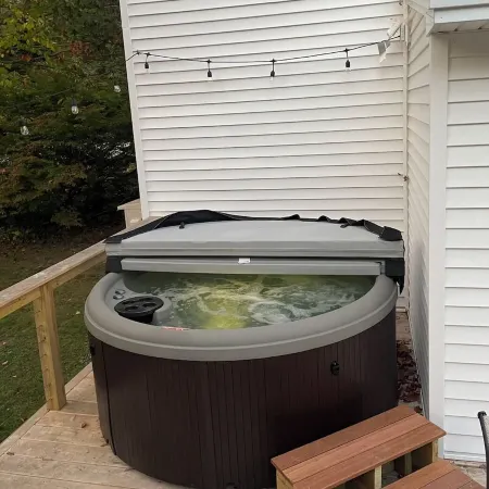 Walk to Dock Square, 1.2 Mi to Gooch's Beach, Hot Tub -- Pine Tree Place