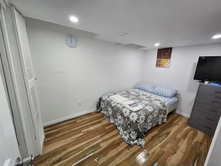 Clean precious house Отели рядом с достопримечательностью «Ветеранс Пойнт Гарденс»