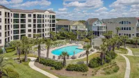 402 Summerhouse by Avantstay Beachfront Condo w/ Community Pool Access