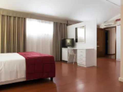 โรงแรมทัวริสต์ โรงแรมในทูริน