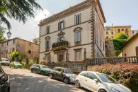 Boutique Apartment in the Historic Center TV WI-FI Hotels in Montefiascone