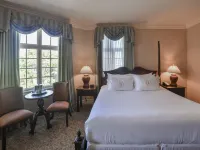 River Inn of Harbor Town Hotels near North Memphis