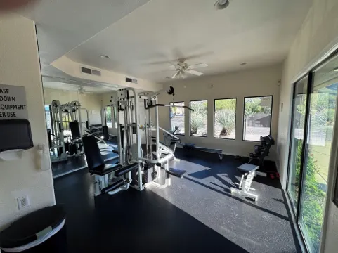 Family size apartment, gym and pool on the premises