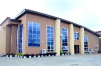 Groovy Hotel Akure - 3 Sao