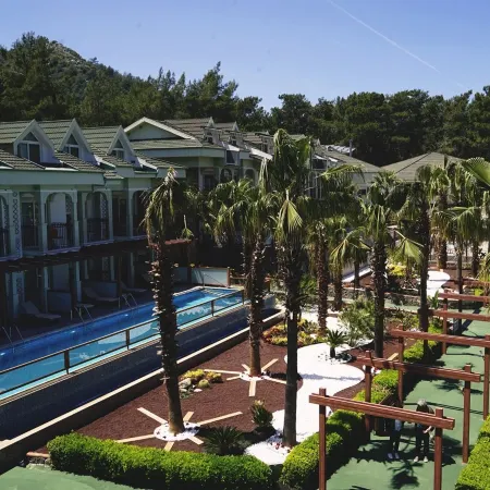 Green Forest Holiday Village