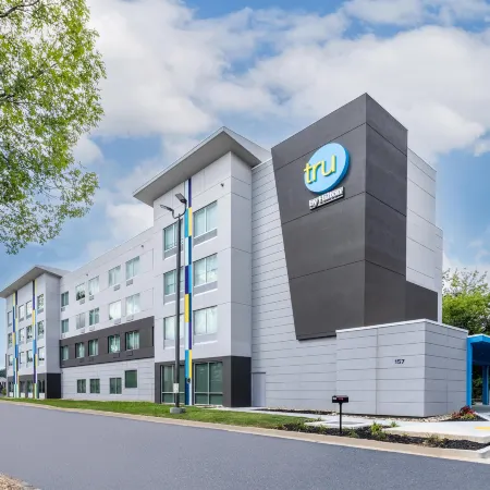 Tru by Hilton Commerce