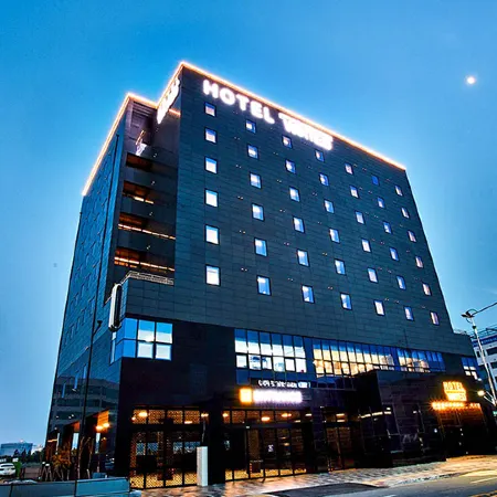 Hotel Wanted