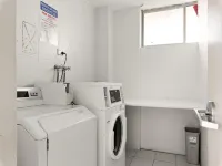 Bondi Studio Apartment with Pool & Rooftop Views Hotels in Bondi