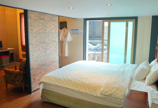 호텔 외관 전경