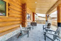 Cabin 3/4 Mi to Red River Ski & Summer Area - Wifi