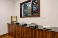 Treebo Hilldaar Dalhousie