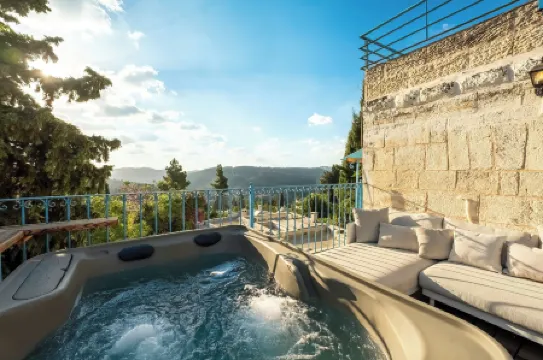 Jacuzzi Terrace Home by Sea N' Rent