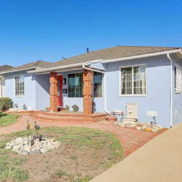 Stylish Home Near Sofi Stadium, LAX & Long Beach