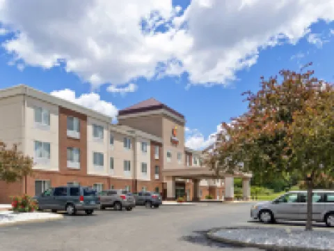 Comfort Suites Hotels in Mount Vernon