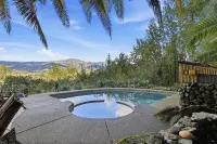 Adventure Alexander Valley Lodge With Pool & Hot Tub 6 Bedroom Villa Hotels in Cloverdale