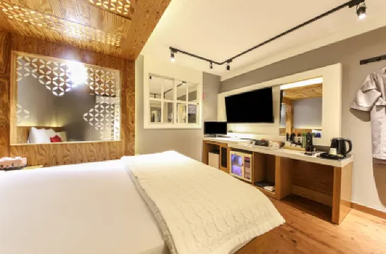 Gyeongsan Plus Oncheon Hotels in 