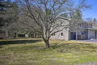 Stylish Pine Plains Home Near Parks and Hiking! - Homestays