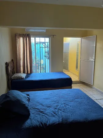 Manzanillo Cozy Stay - Central Location, 10 Mins to the Beach