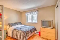 Ski Condo w/ Pool, Close to Story Land & Attitash! - balcony