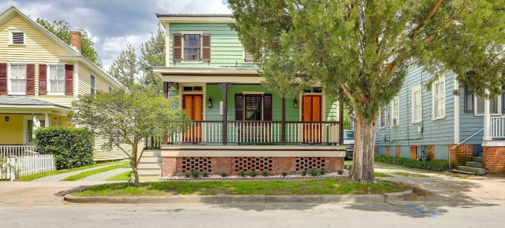 Victorian Vacation Rental Apt in Downtown New Bern Hotels in New Bern