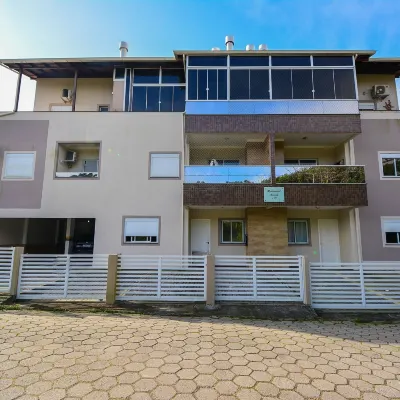 Apartamento na Praia Dos Ingleses - Nin015 Hotels near Mozambique Beach