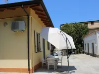 Villa 3 letti 2 docce e Giardino Hotels in Pizzo