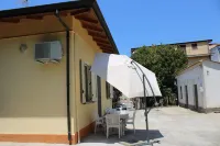 Villa 3 letti 2 docce e Giardino Hotels in Pizzo