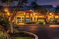 Kbm Resorts Free Car Mahana Oceanfront 2-Bedroom Penthouse with Gorgeous Sunsets Mah-1211 - Condos