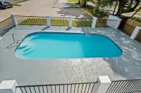 Econo Lodge Biloxi Beach - Pool
