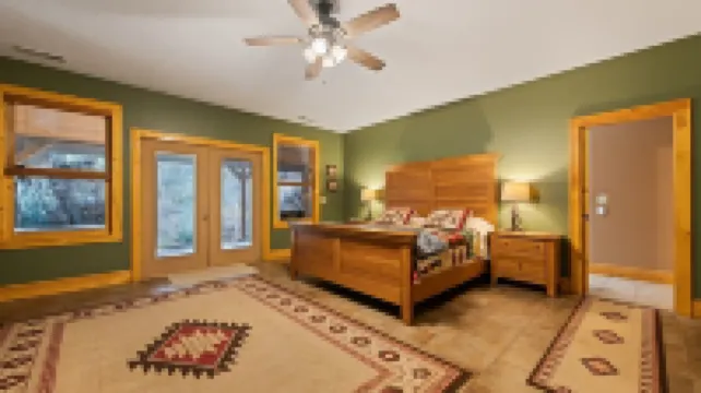 Luxury Creekside Lodge with Hot Tub & Game Room, Great for Large Groups!