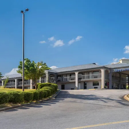 Days Inn by Wyndham Anderson/Clemson Area Отели в г. Андерсон